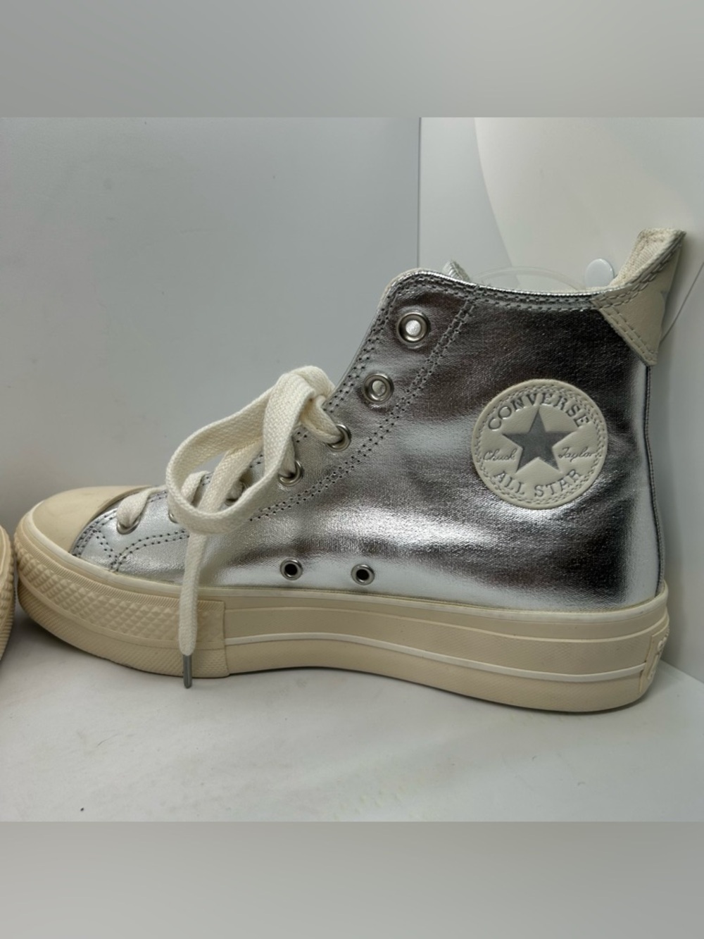 Chuck Taylor® All Star® Lift Metallic High Top Platform Sneaker (Womens) Sz 9 - Picture 3 of 10